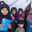 7-jarige Naghma voor een kindvriendelijke ruimte met een UNICEF notebook